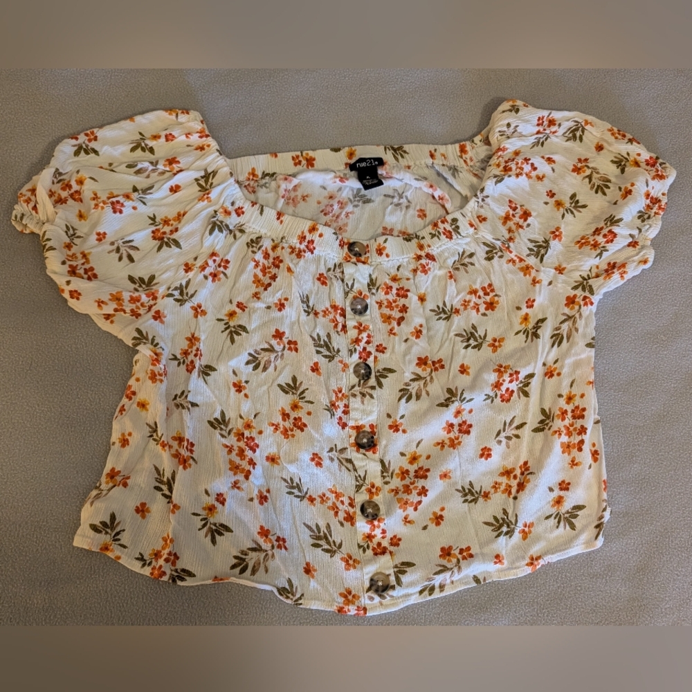 RUE21 XL - White floral off shoulder cropped top!